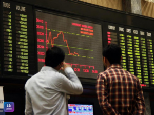 Pakistan Stock Exchange trading screen showing a sharp market decline as rising global oil prices trigger heavy selling by investors.